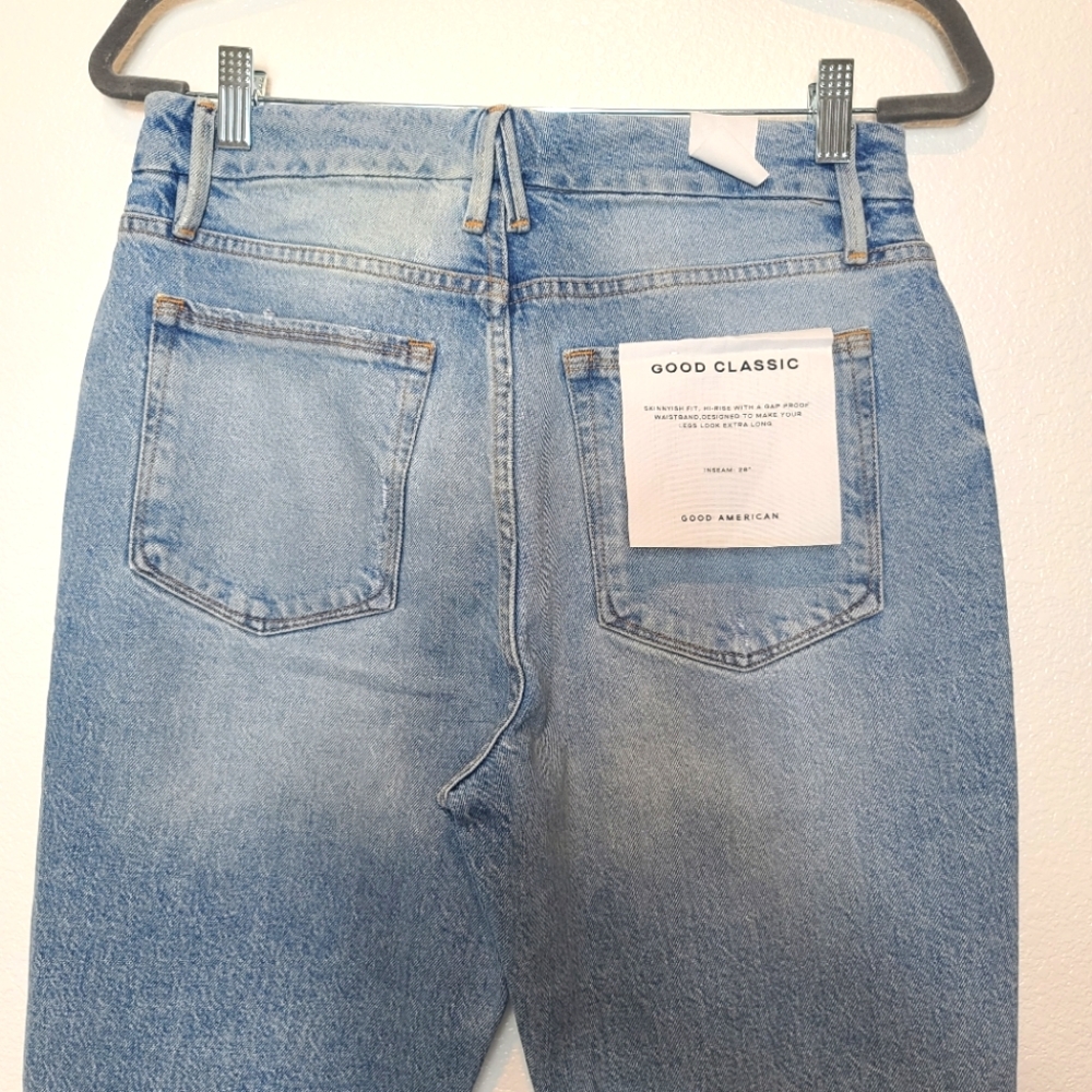 GOOD AMERICAN Good Classic Hi-Rise Distressed Jeans NWT Size 28 - Picture 11 of 12